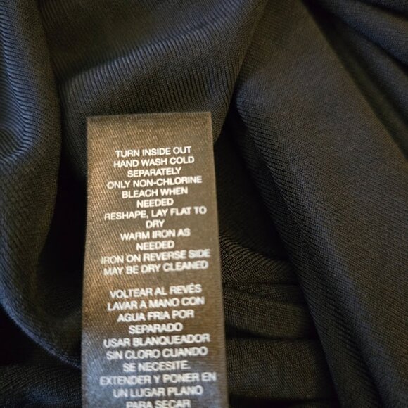 CHICOS TRAVELERS BLACK LONG SLEEVE TUNIC SIZE 1 MEDIUM (8) COLLAR GOLD ACCENT - Picture 8 of 9